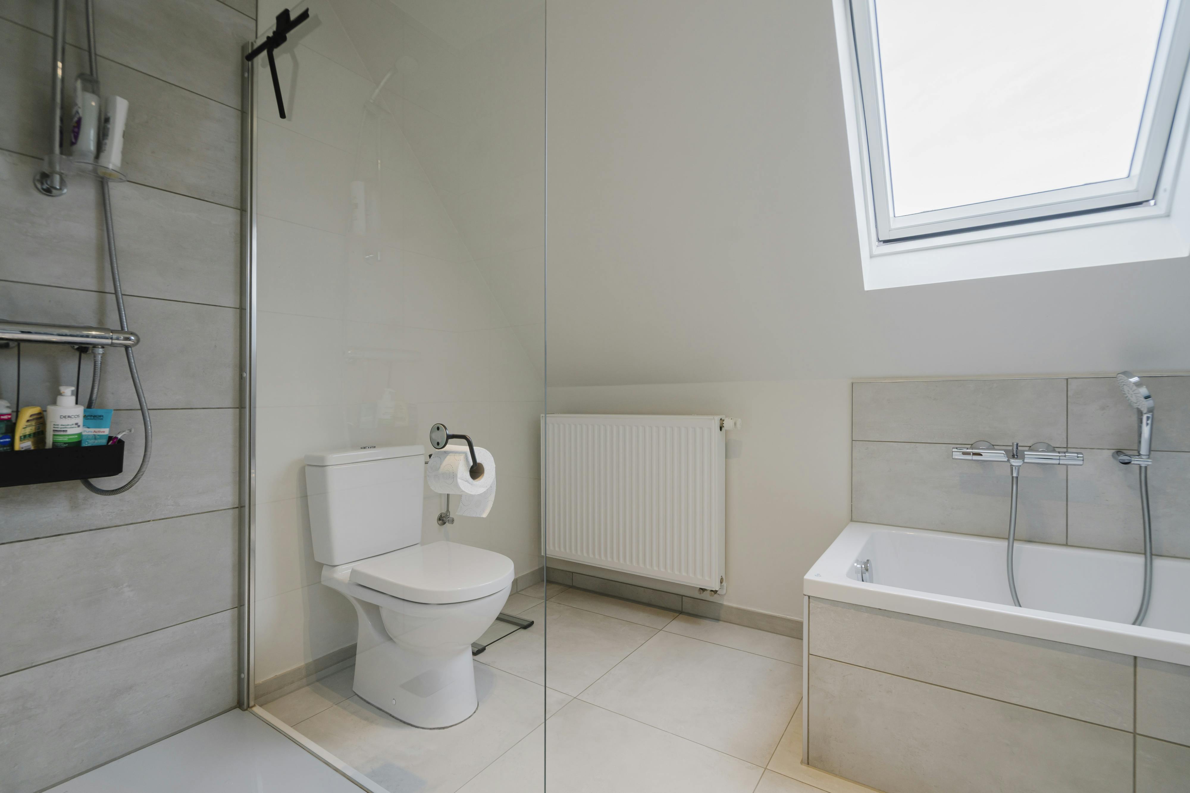 Nieuwbouwwoning met 3 slaapkamers te koop in Heule!  foto 17