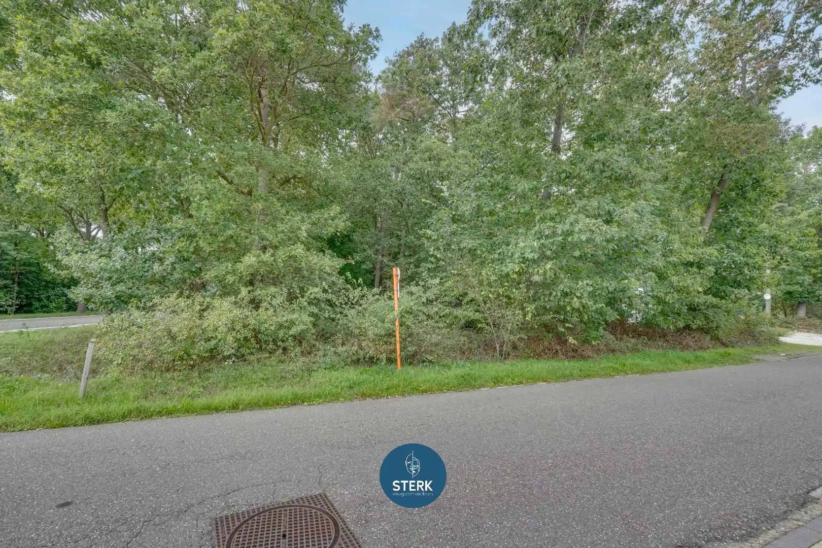 BOUWGROND VAN 10A 63CA VOOR OPEN BEBOUWING TE LANAKEN ! foto 8