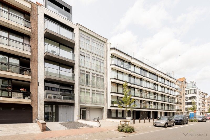 Stijlvol gerenoveerd appartement op een boogscheut van de zee en het winkelcentrum foto 2