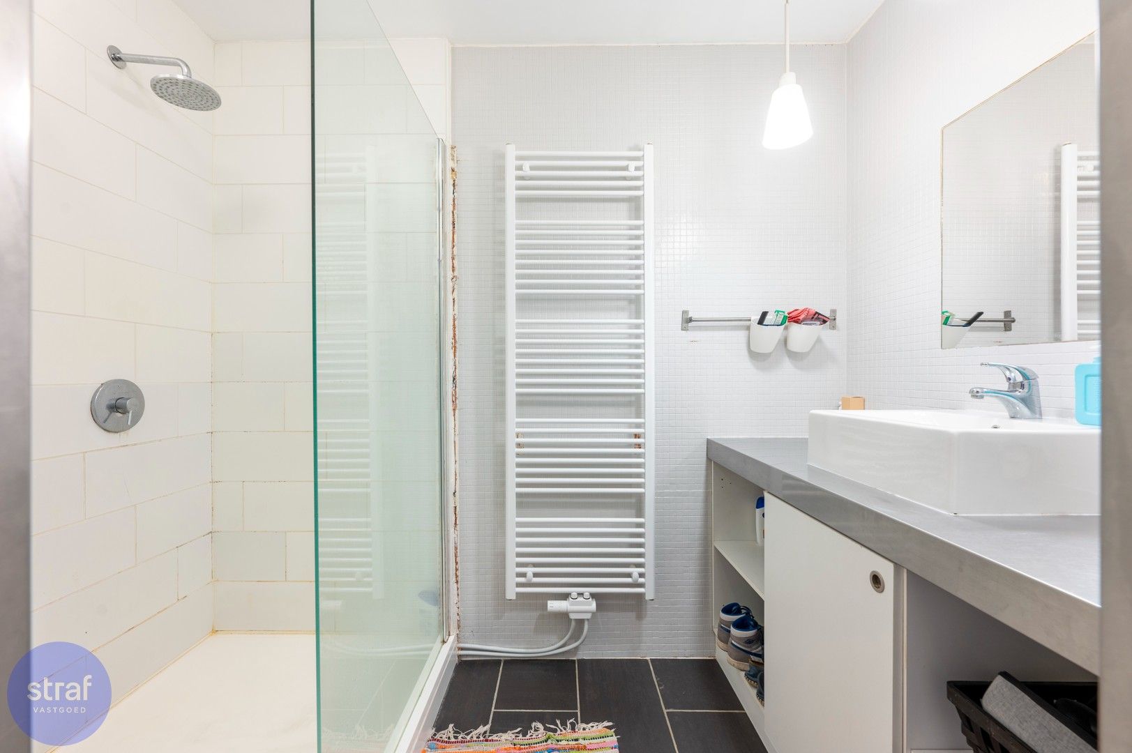 Twee terrassen, vier slaapkamers & tonnen karakter foto 20