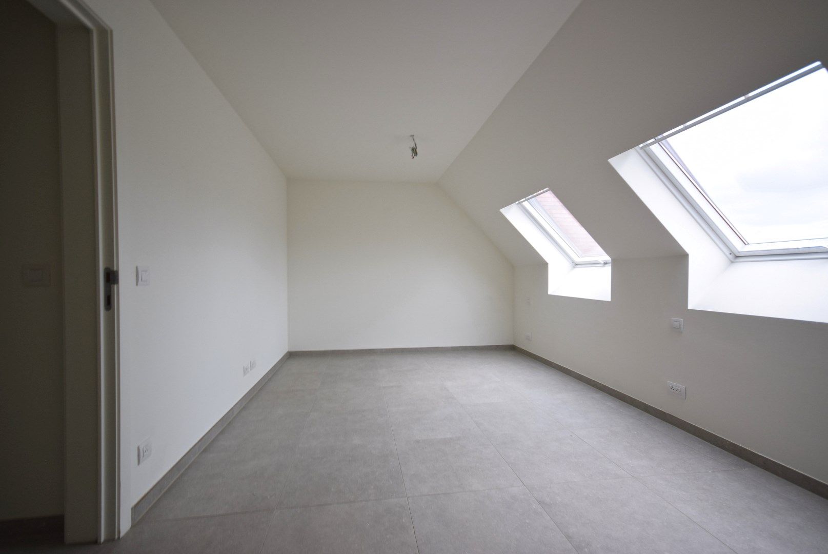 Stijlvol duplex appartement met 2 slaapkamers te huur! foto 7