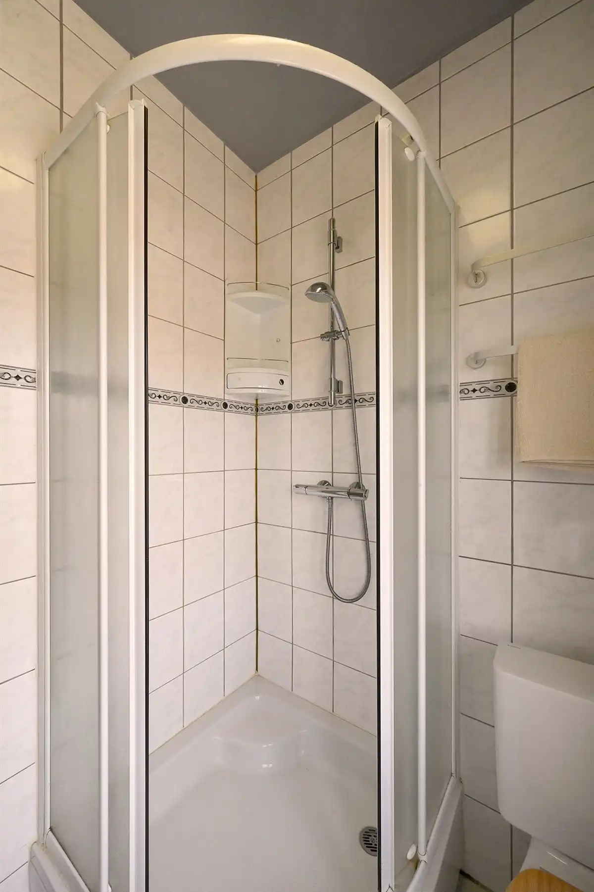 Bel-etage in leuke woonwijk foto 11
