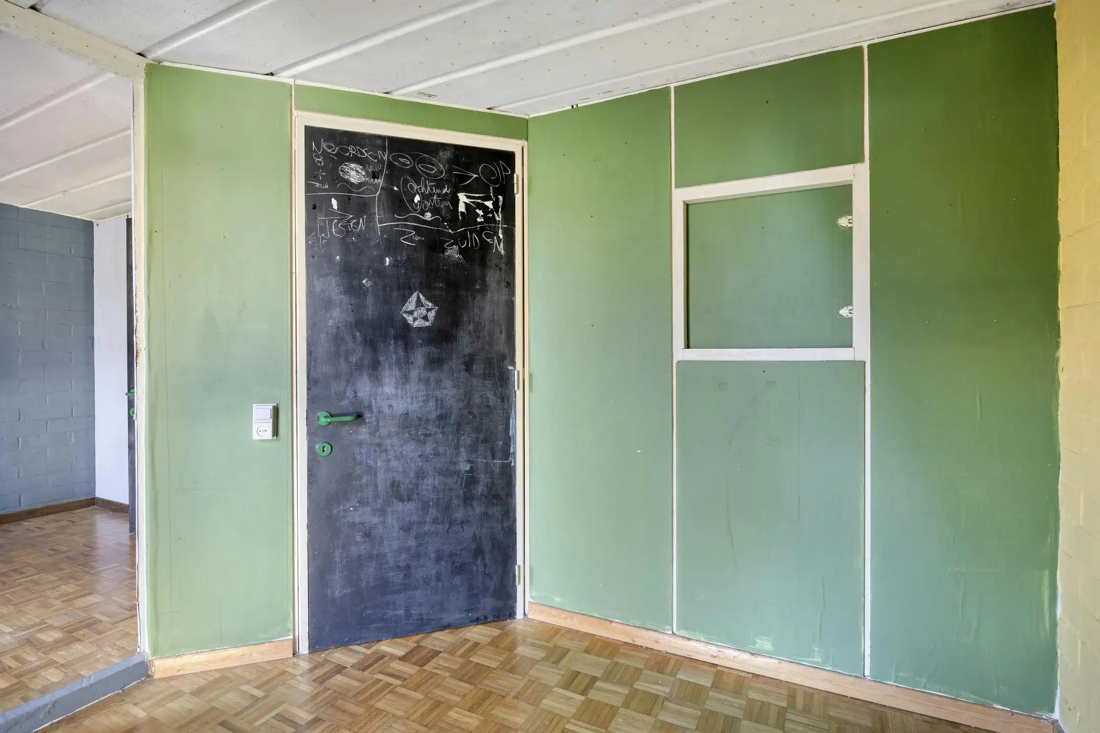 Halfopen bebouwing te Koop met 5 slaapkamers te Kalmthout! foto 15