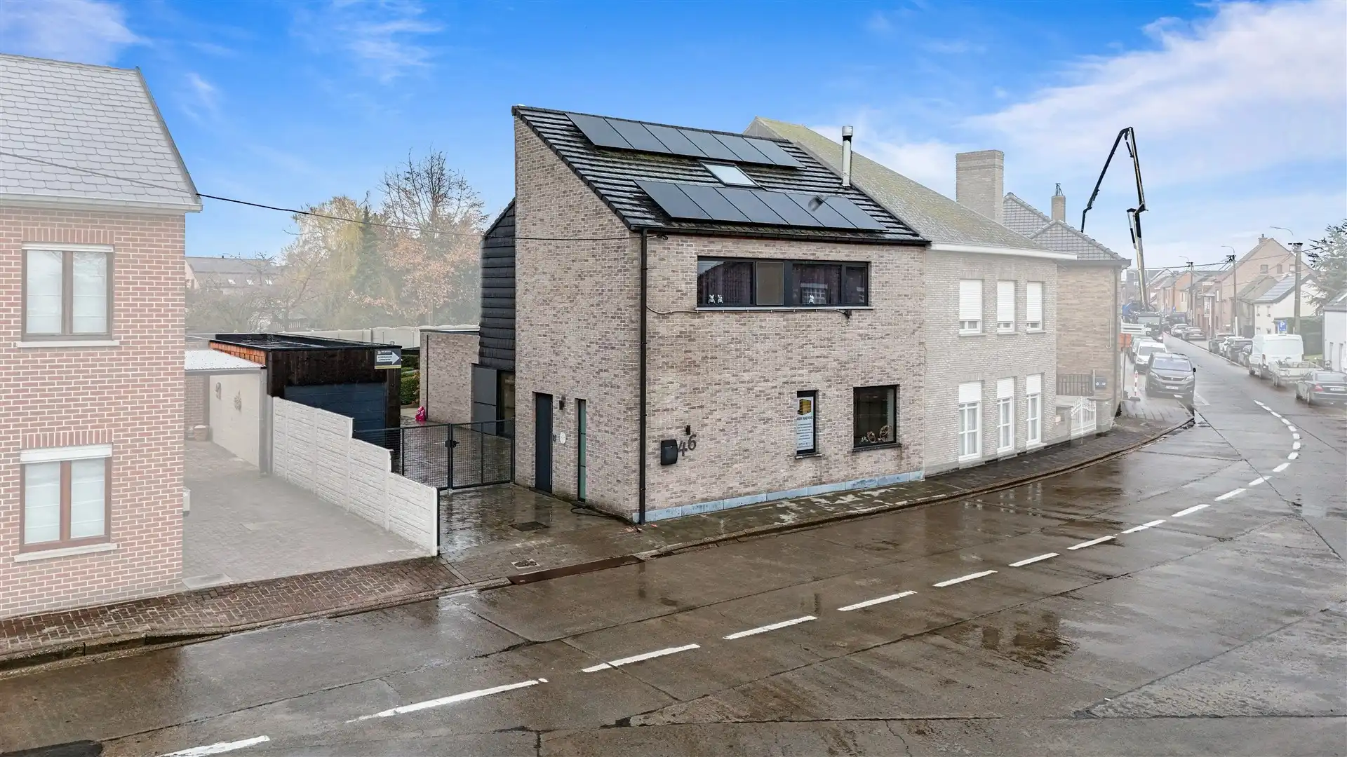 Half open bebouwing foto {{pictureIndex}}