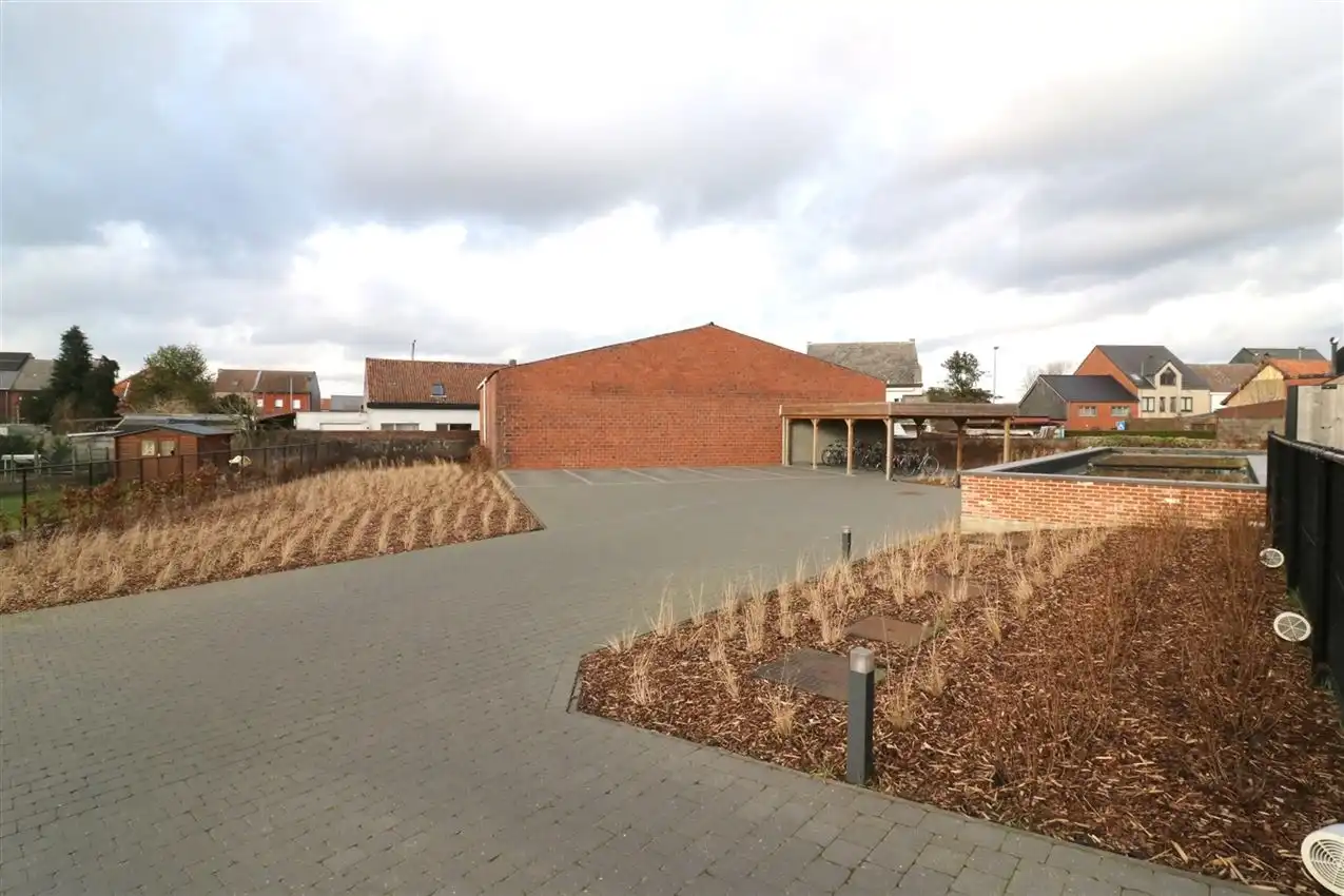 Leuk app.in landelijke stijl met 2 slpk., autostaanplaats en terras foto 21