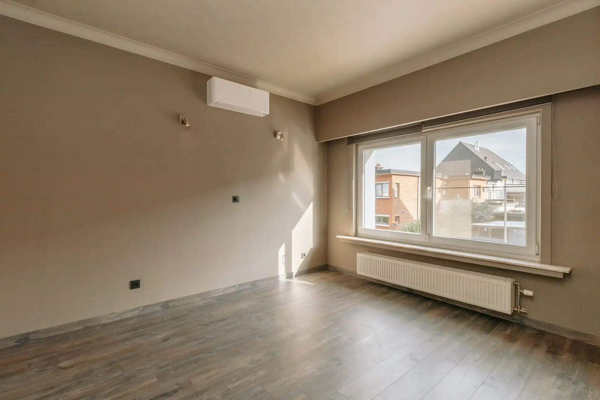 Unieke woning met magazijn in Boom foto 24