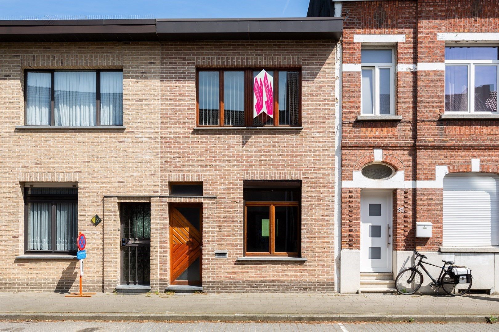 Woning met 2 slaapkamers en koer foto 1