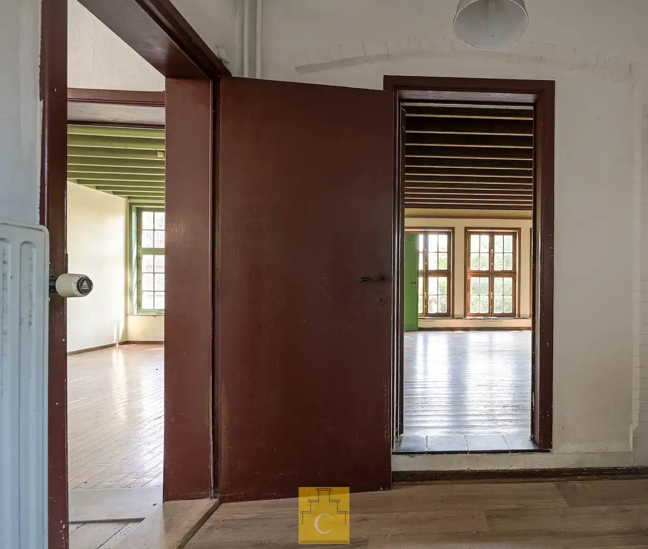 ruim breedhuis met 2 puntgevels aan de Brugse Reien met vergunning voor totaalrenovatie en twee private parkeerplaatsen foto 13
