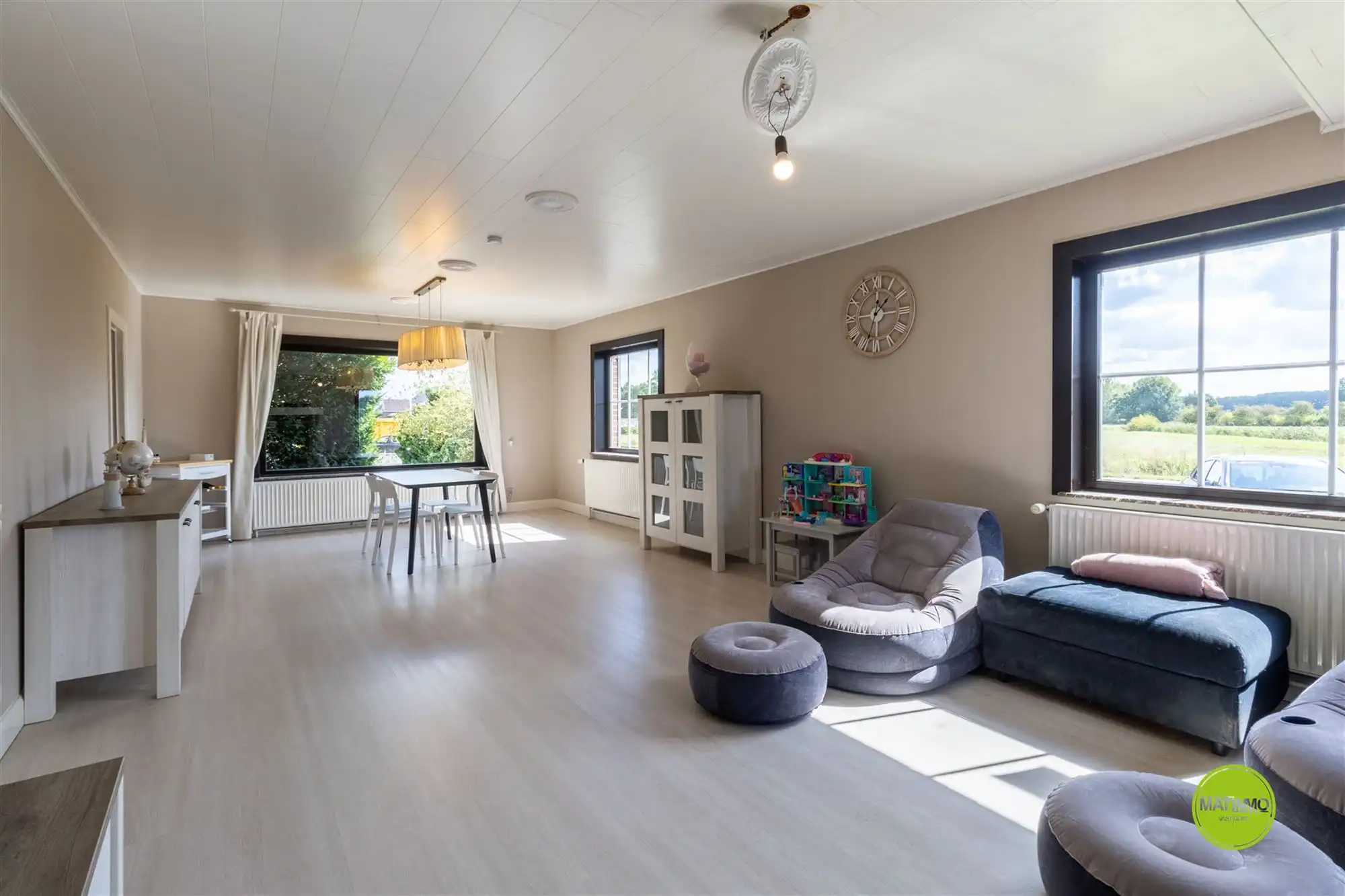 Ruime gezinswoning met karakter, comfort en centrale ligging foto 3