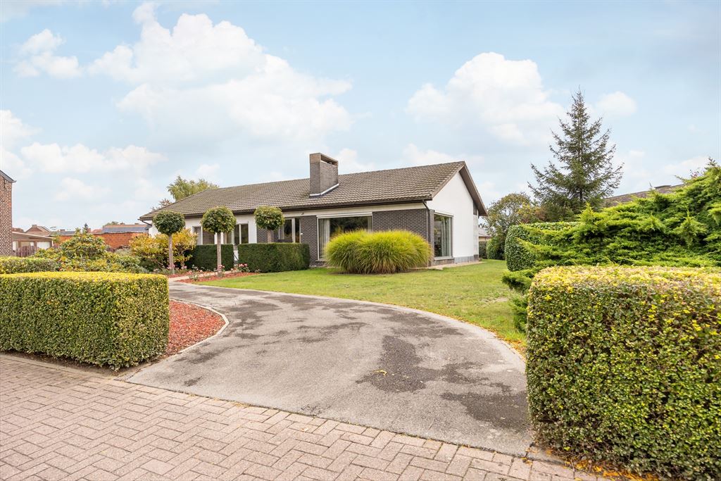 Bungalowwoning op mooi perceel foto 17