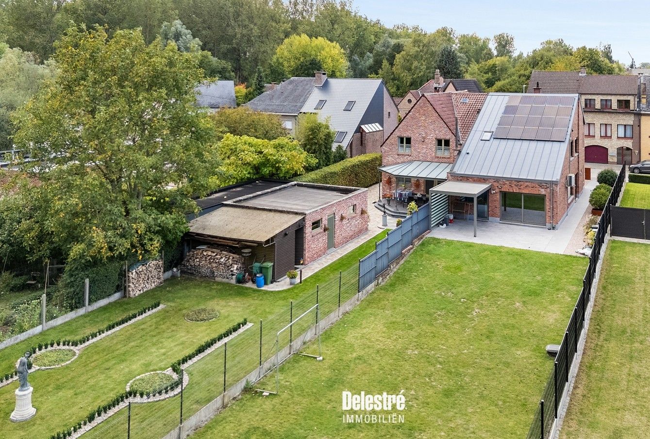 GERENOVEERDE WONING AAN DE DENDER MET ADEMBENEMENDE VERGEZICHTEN foto 4
