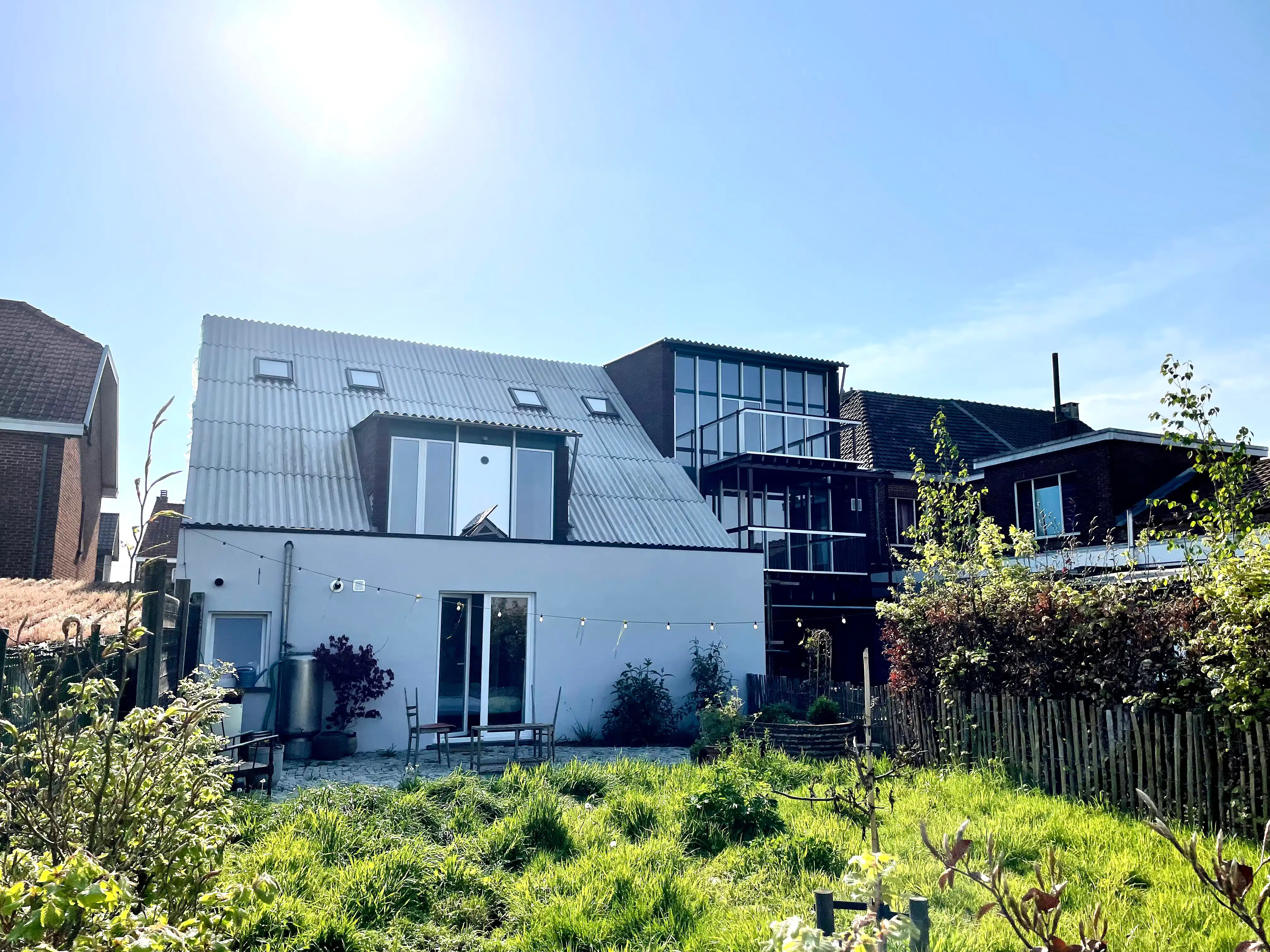 Energiezuinig 2-slaapkamerappartement met terras en parking foto {{pictureIndex}}