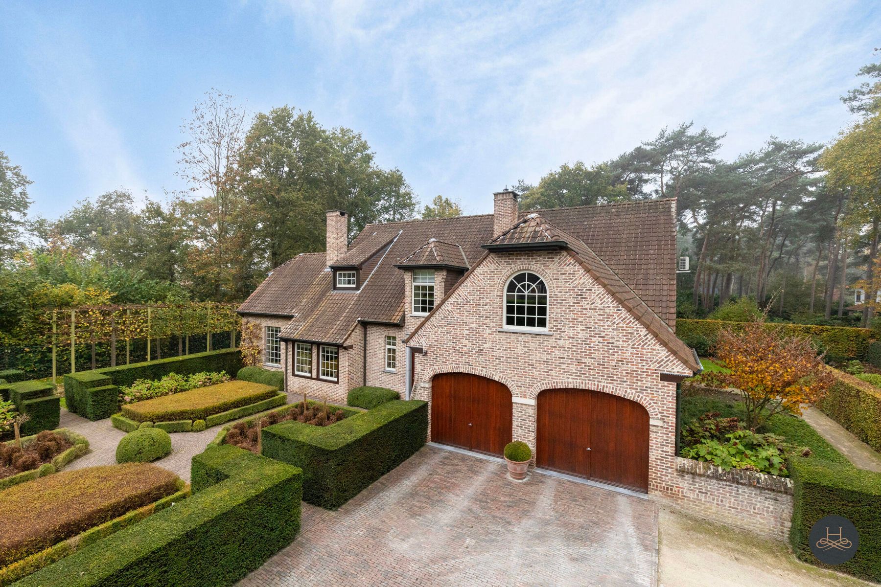 Karaktervolle villa met prachtige parktuin foto 4