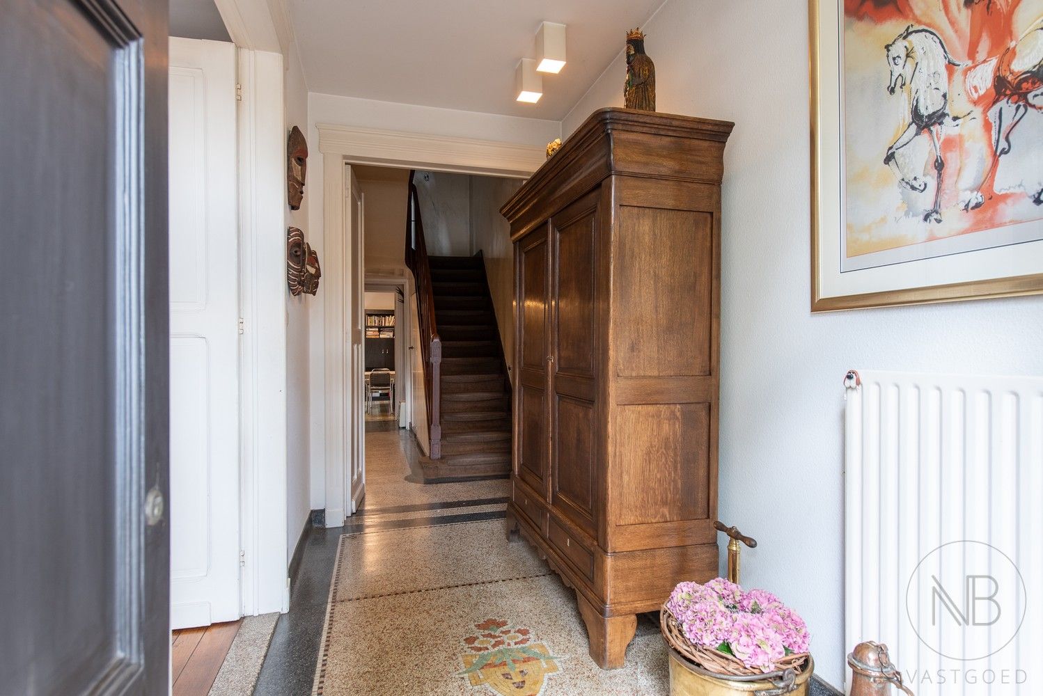 Karaktervolle burgerwoning met veel ruimte en authentieke details foto 7
