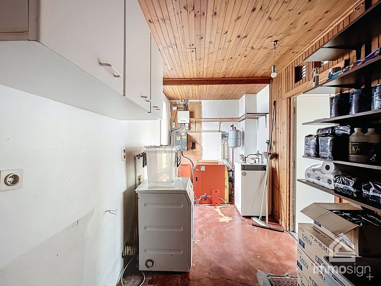 Instapklare gelijkvloerse woning (bungalow) op een perceel van 1079 m² met uitzicht over de velden, vlakbij de grens met Nederland foto 14