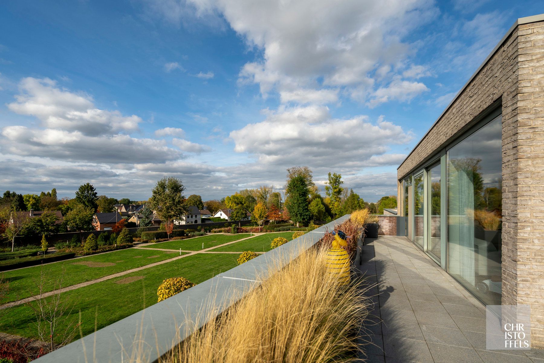 Luxe Penthouse met panoramische glaspartijen en 96m² terrassen in Parkresidentie Oud-Rekem foto 20