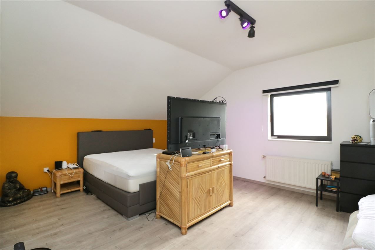 Gezellige woning, 4 slpk., inpandige garage, tuin foto 26