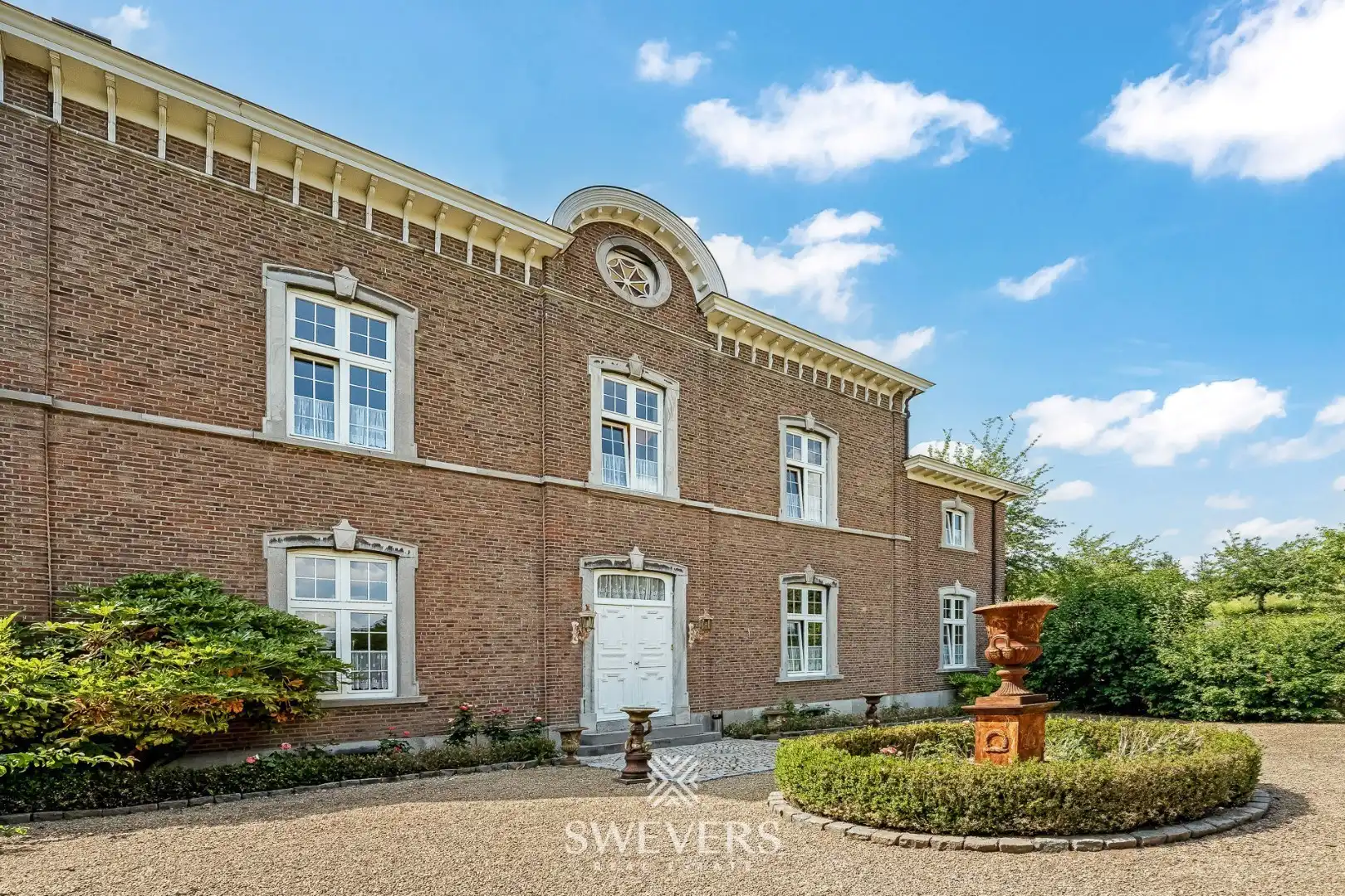 Authentiek herenhuis op 77a met stallingen foto 48