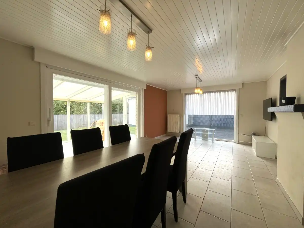 Moorslede - Ruime halfopen bebouwing in het centrum foto 5