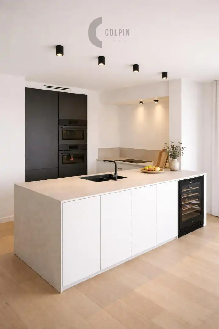 Exclusief appartement met fenomenaal zeezicht op de Zeedijk van Knokke-Heist. foto 4