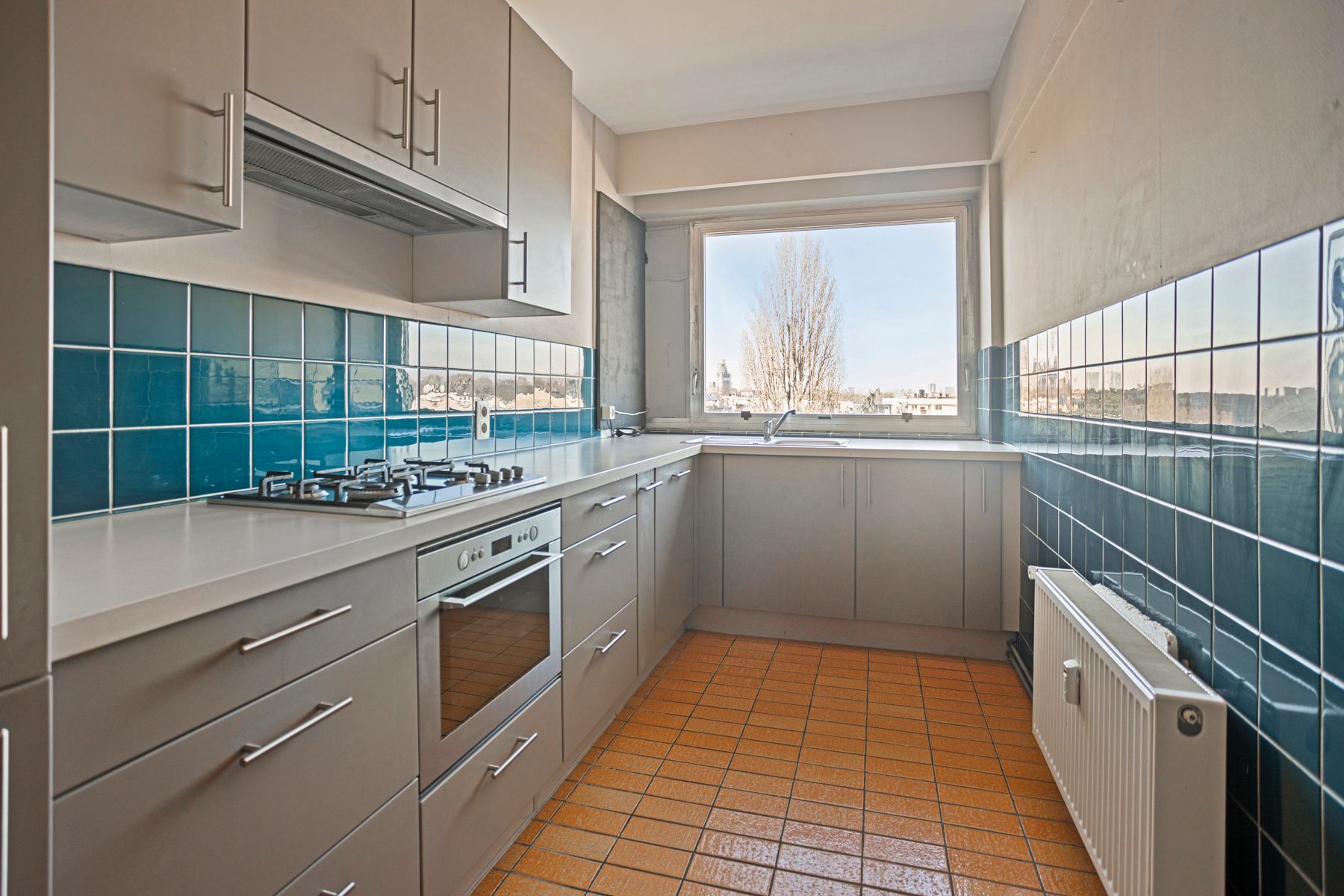 Ruim 2 slaapkamer appartement met terras foto 7