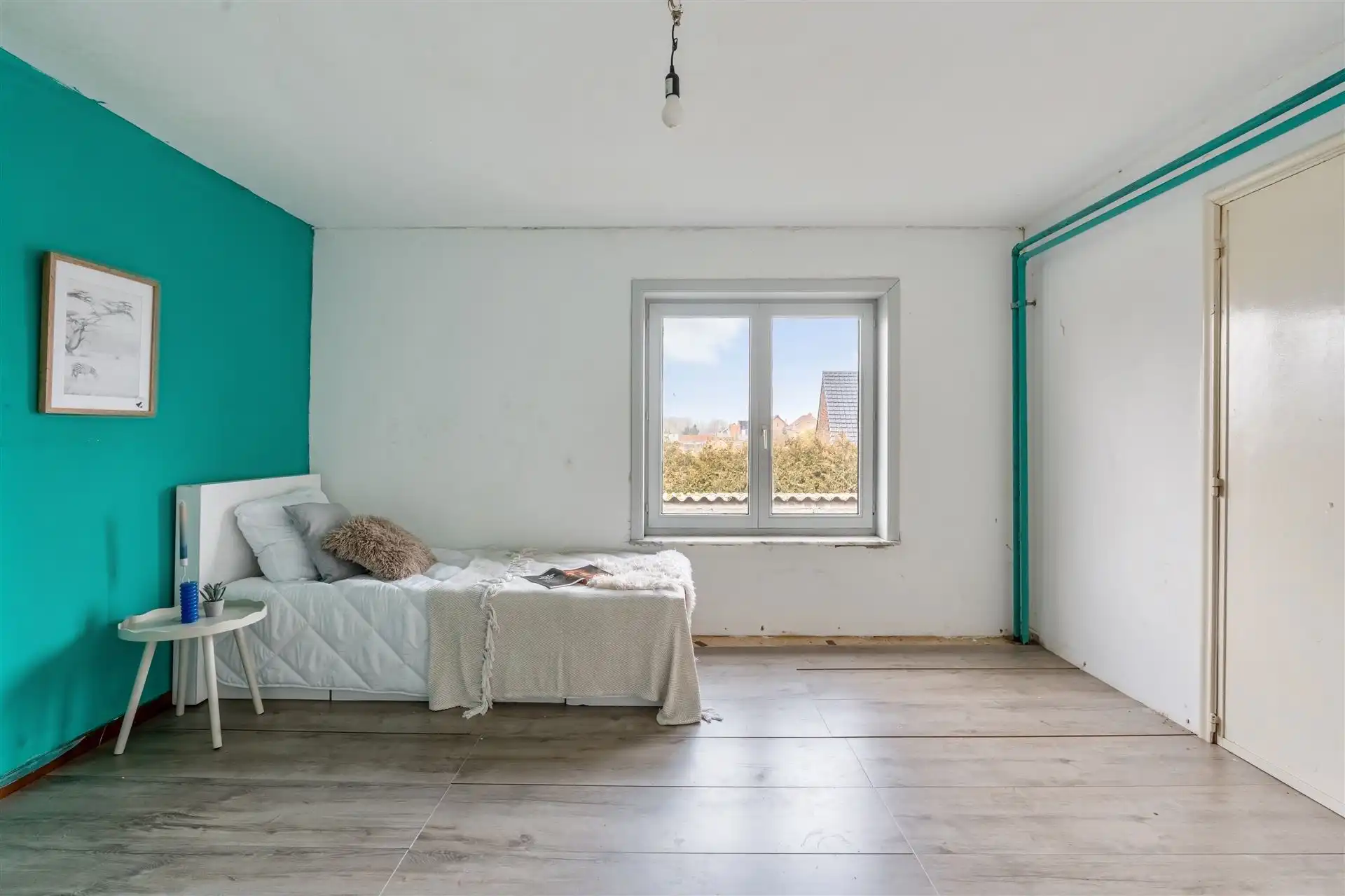 Renovatiewoning met garage en tuin. foto 19