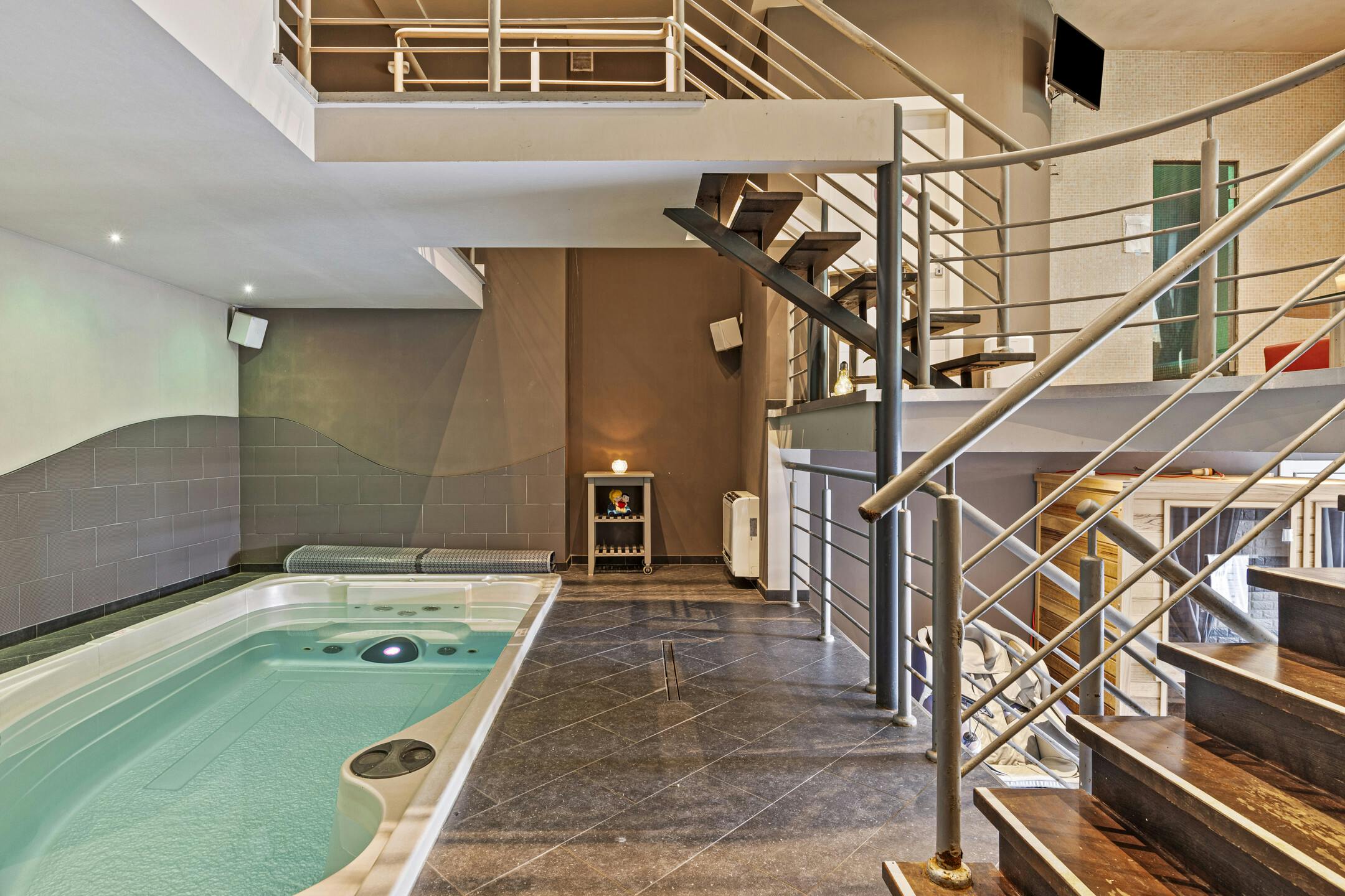Over te nemen wellnesscentrum met 3 slaapkamer appartement foto 23