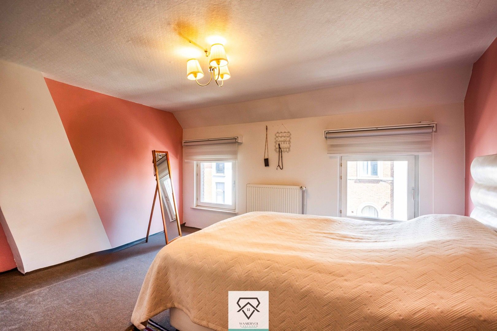 Ruim handelshuis met duplexappartement en twee handelsruimtes te koop foto 26