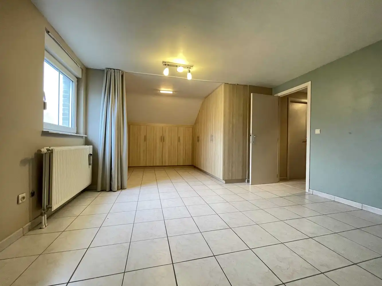 Ruime gezinswoning in het landelijke Gingelom foto 17