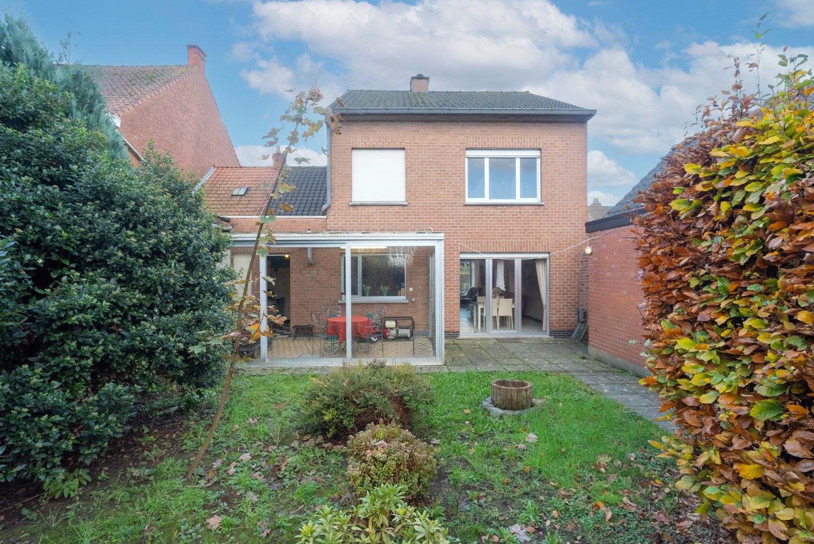 RUSTIG GELEGEN KLOEKE WONING foto 13