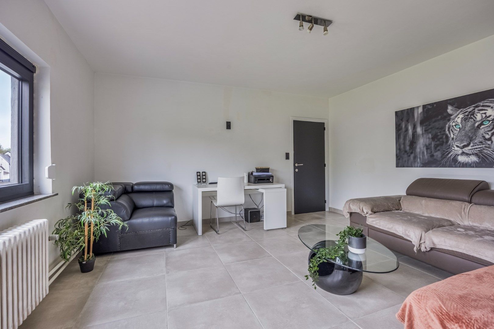 Vernieuwde woning met 319 m² woonplezier in het rustige Nerem foto 23