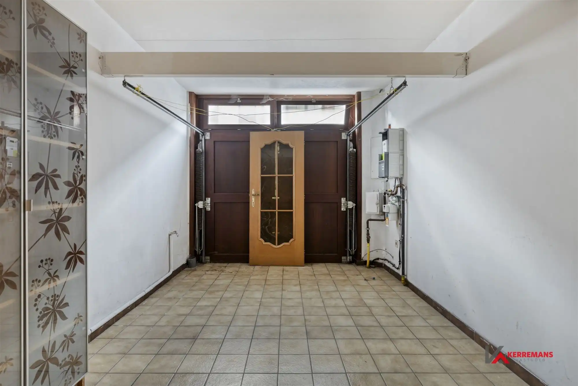 Woning met 2 slaapkamers, tuin en garage.  foto 18