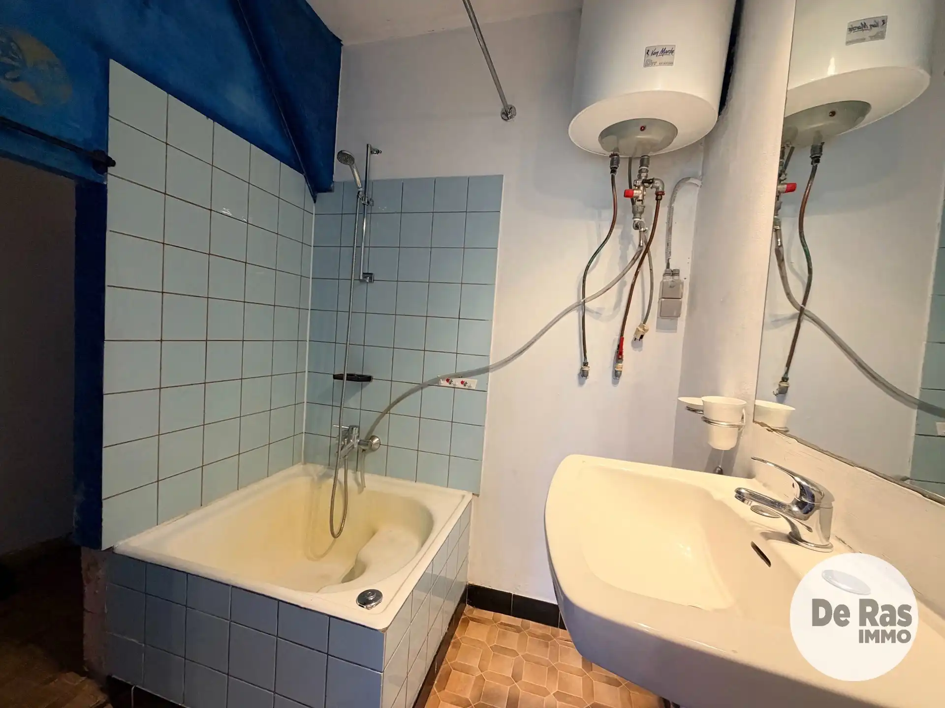 WETTEREN - Te renoveren appartement op centrumlocatie foto 7