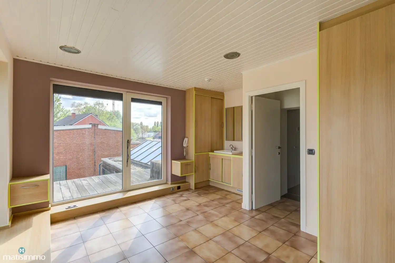 RUIME WONING MET 5 SLAAPKAMERS, INPANDIGE GARAGE EN WELLNESSRUIMTE OP EEN RUIM PERCEEL foto 37