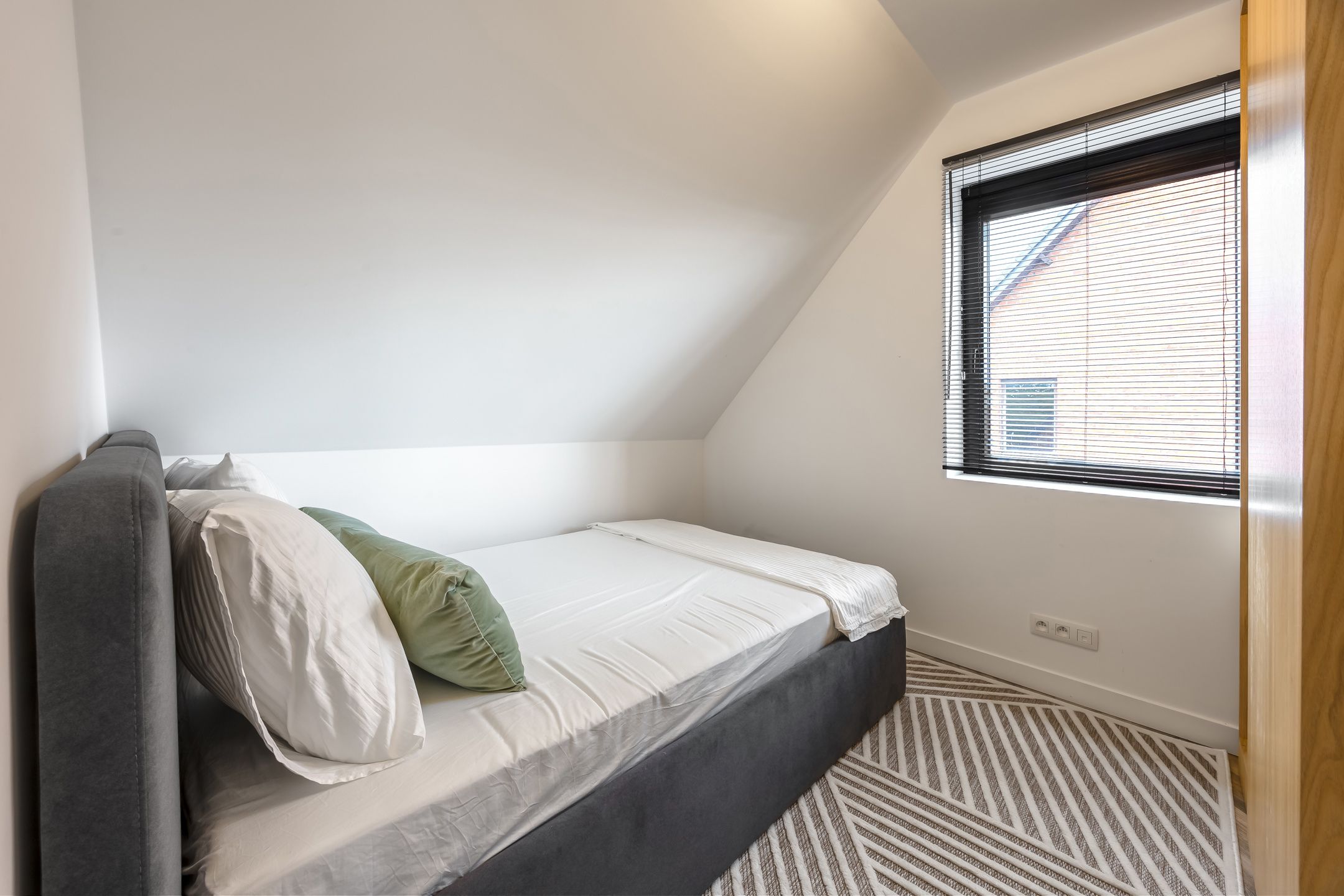 Instapklare BEN-woning met topafwerking in hartje Schilde foto 22