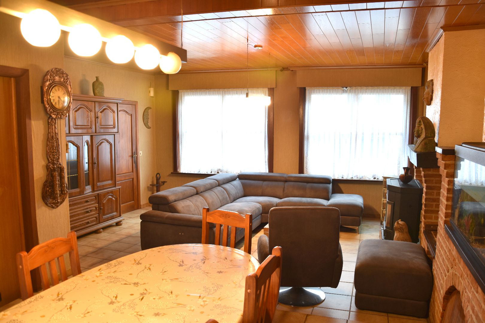 Te koop in Moorsele deze te renoveren HOB met véél potentieel foto 6