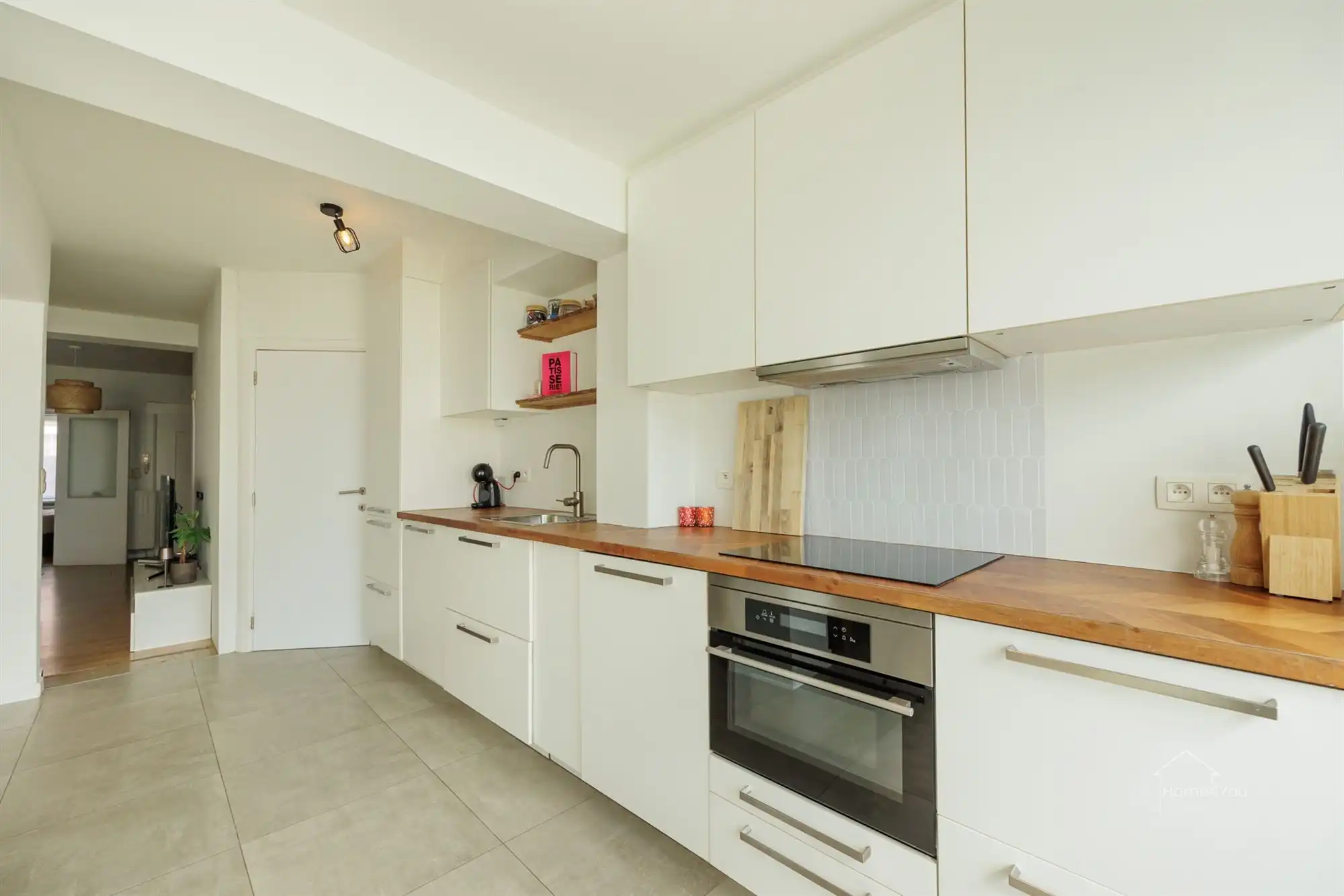 Instapklaar gelijvloers Appartement met Tuin foto 11