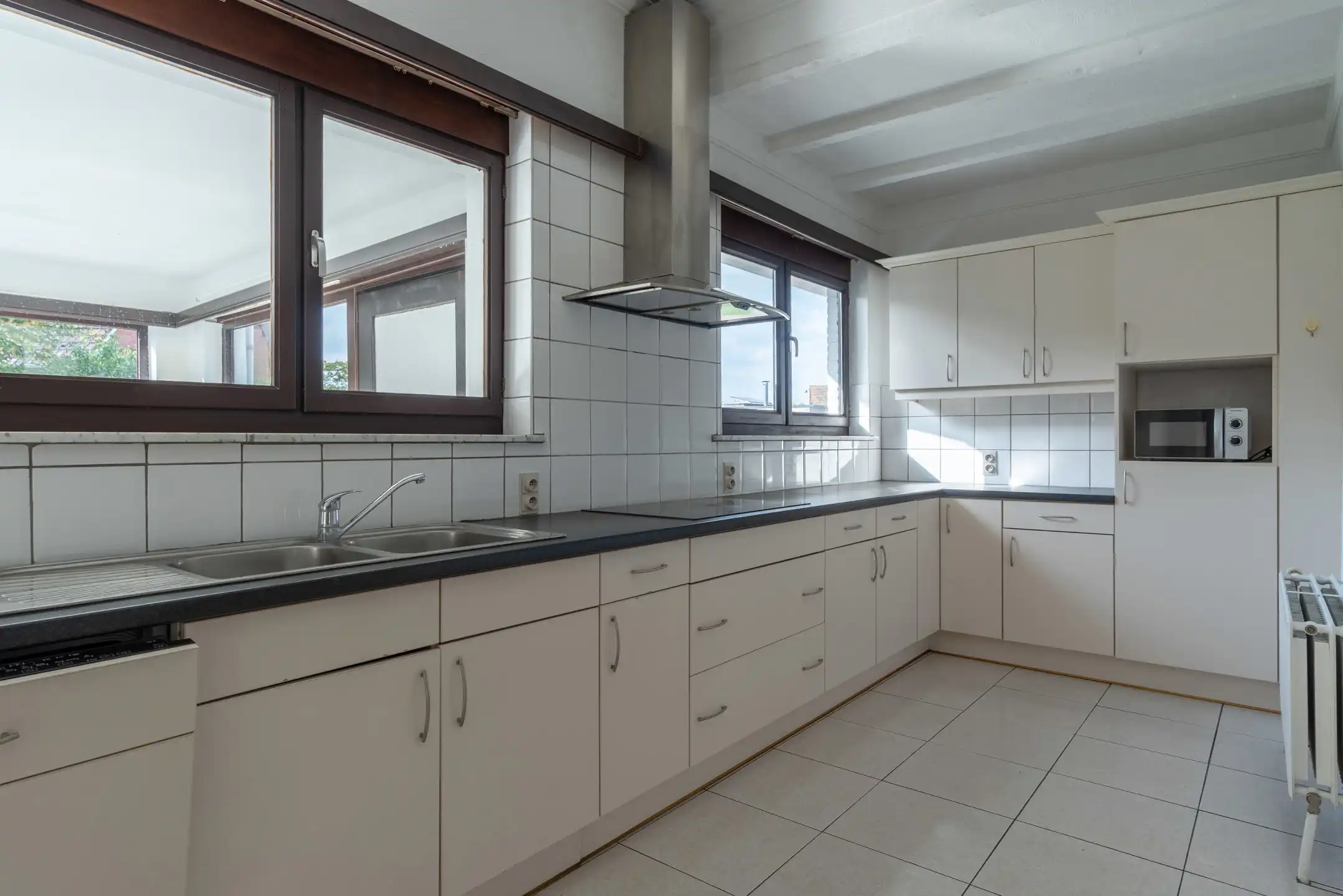 Charmante laagbouwvilla met 4 slpks (mog. meer) op 916 m² foto 13
