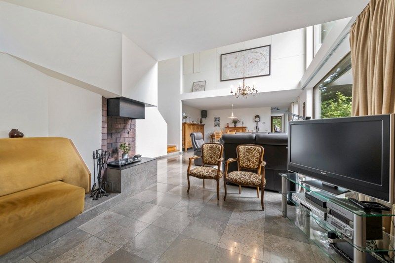 Instapklare architecturale woning met prachtige tuin en uitstekende ligging foto 8