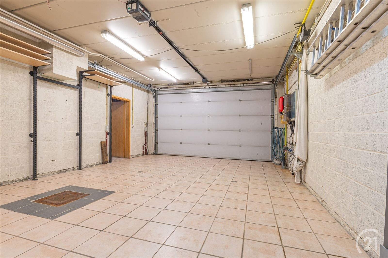 Exclusieve, energiezuinige villa op mooi perceel van 8a14 foto 33