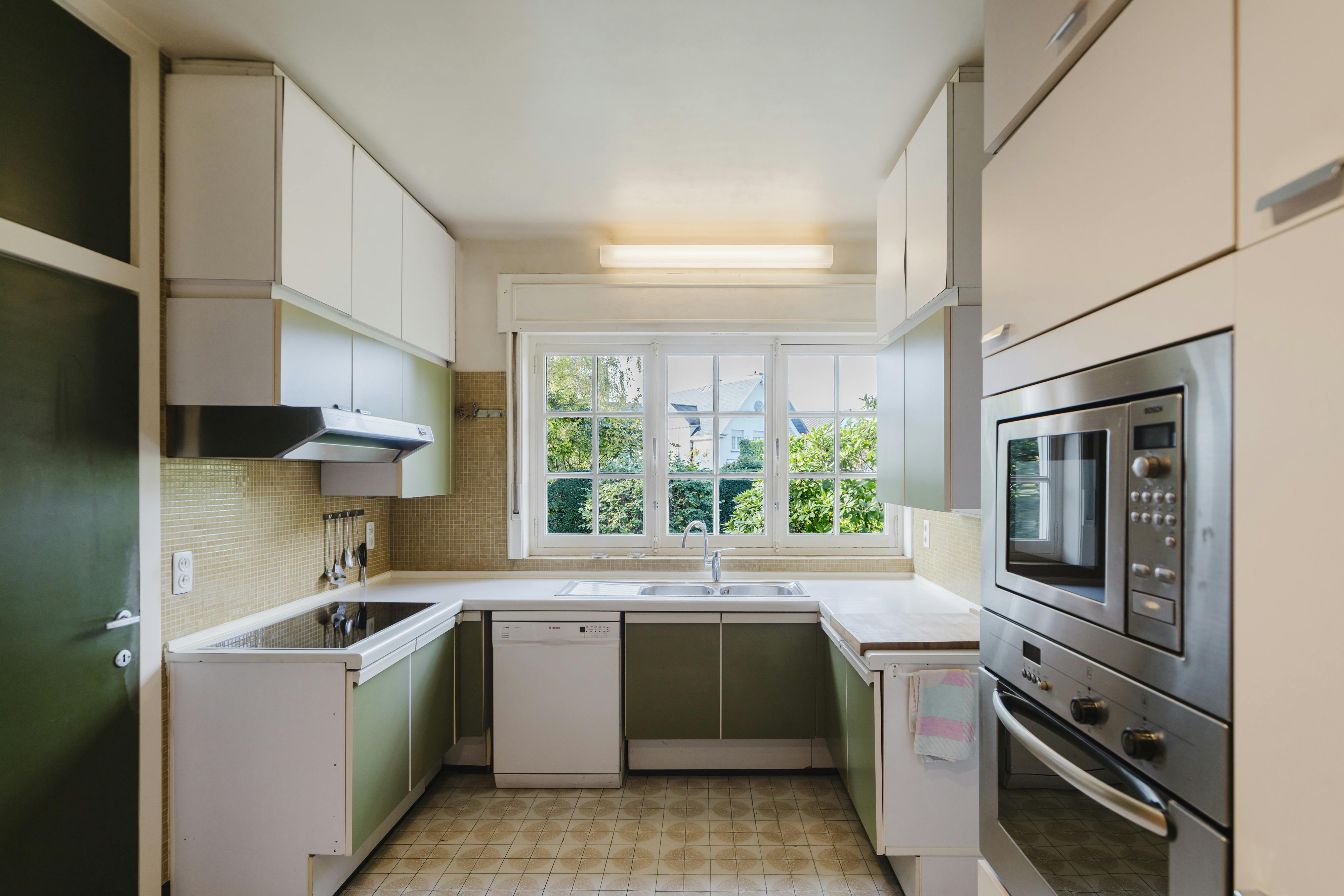 Uitzonderlijk aanbod op toplocatie in Kortrijk! foto 12