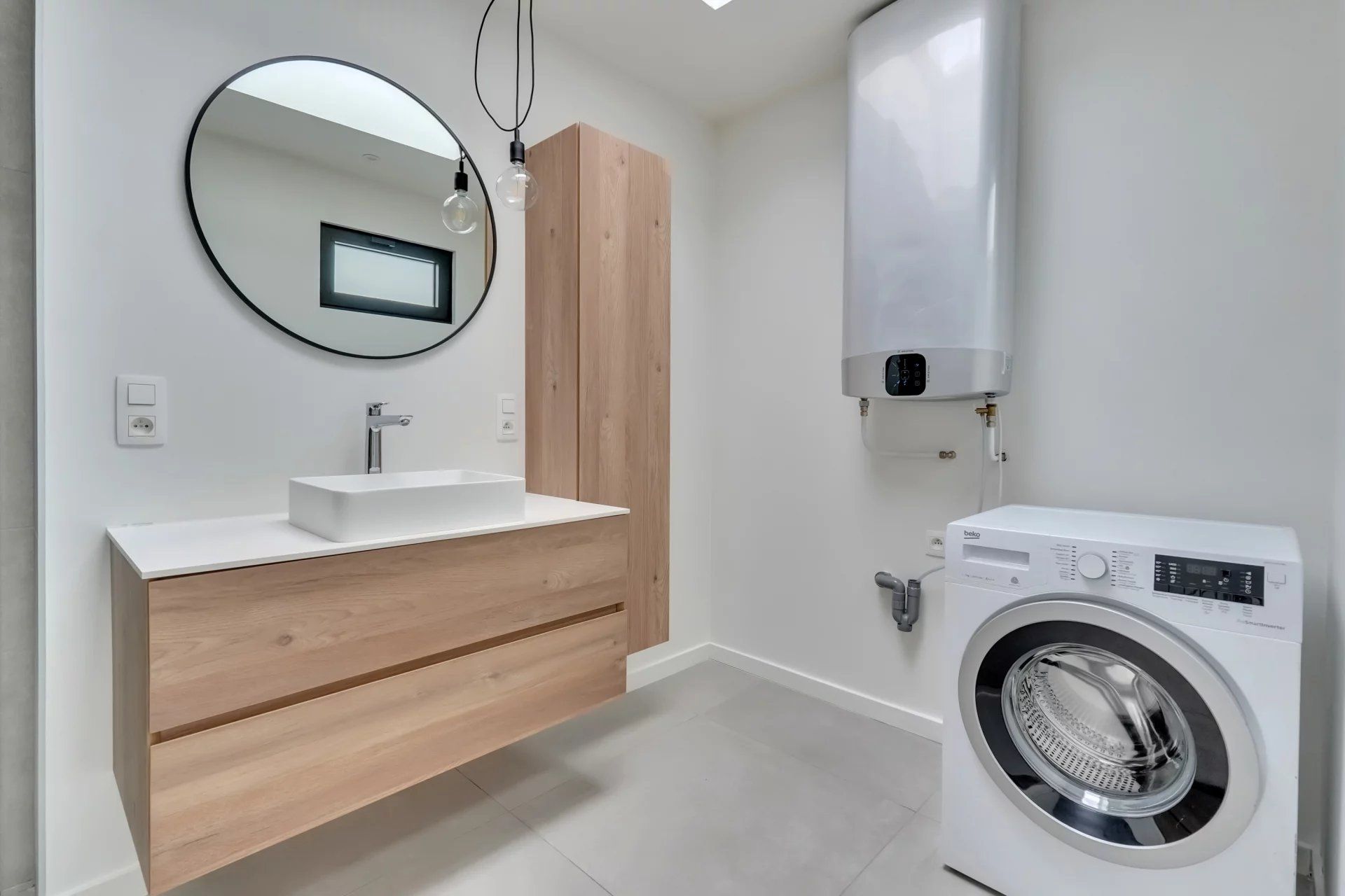 Gerenoveerde rijwoning nabij centrum foto 14