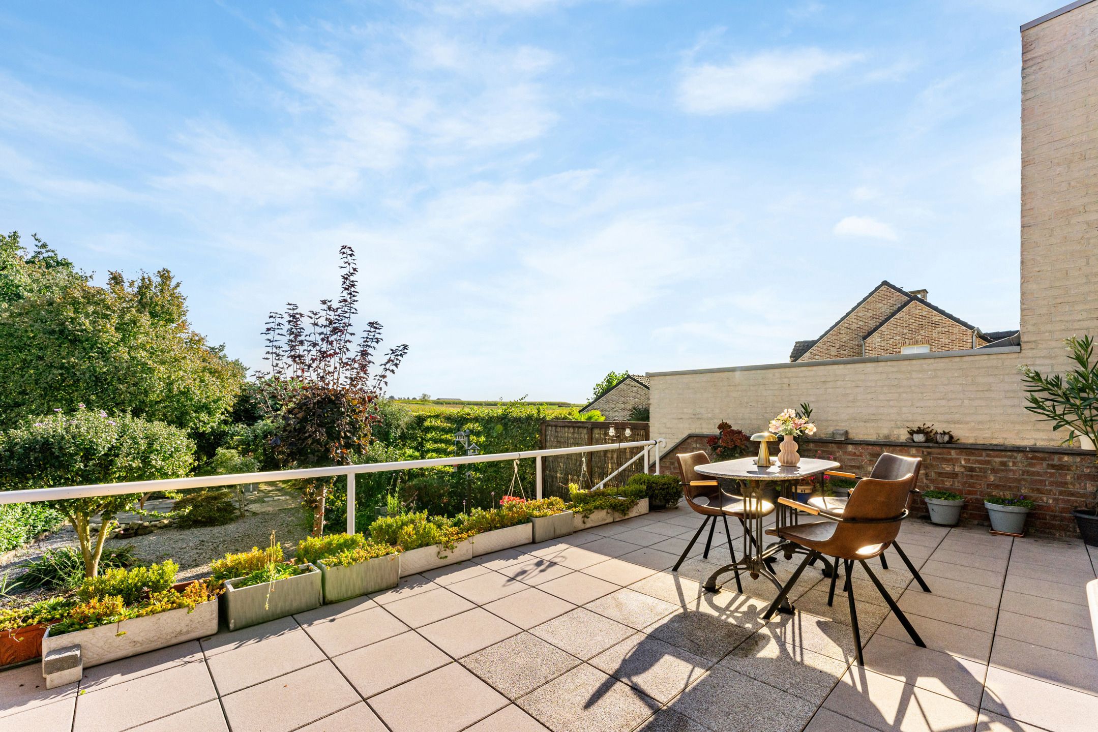 Charmante woning met zuidgericht perceel te Hees  foto 4
