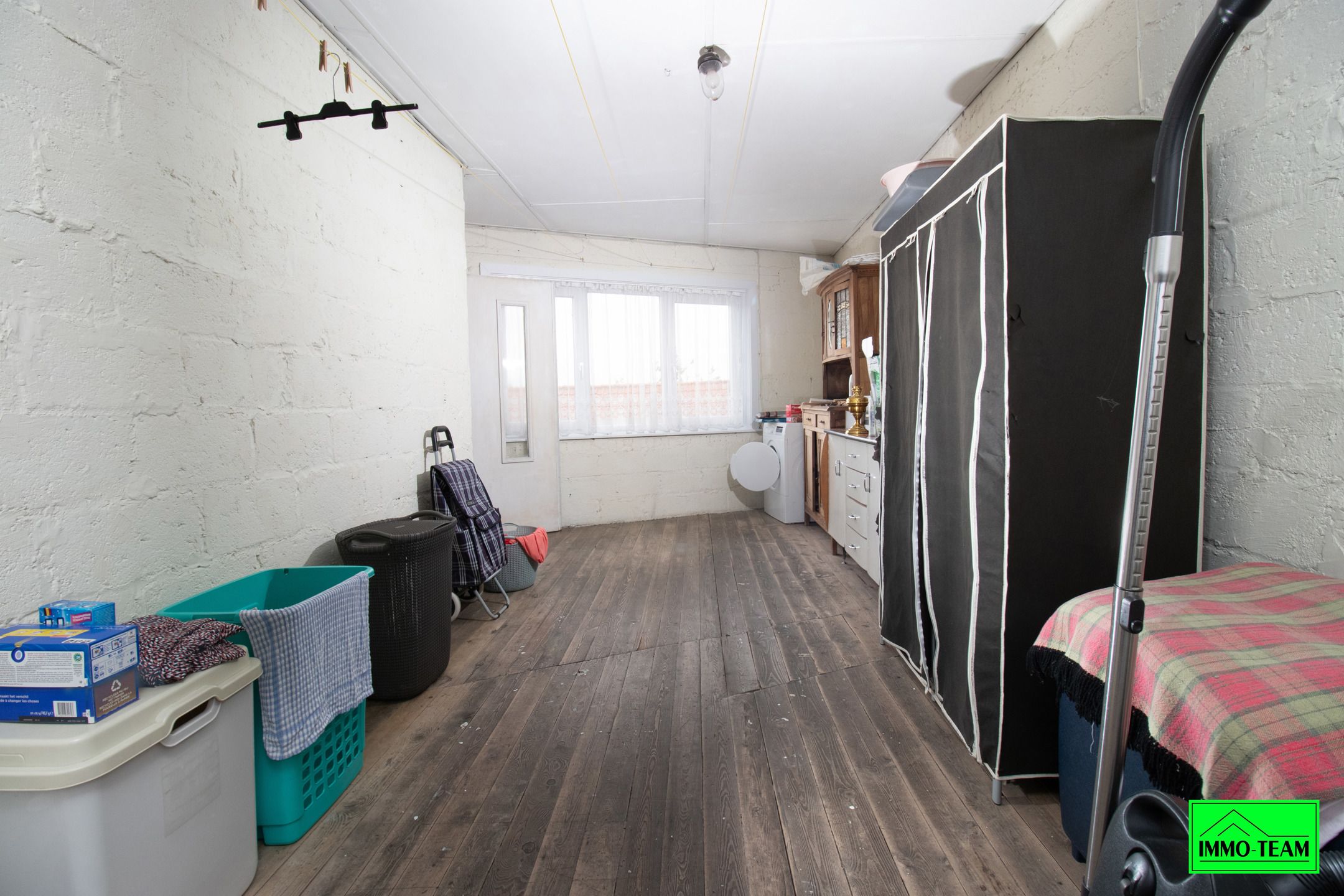 Ruime op te frissen 2-gevelwoning foto 17