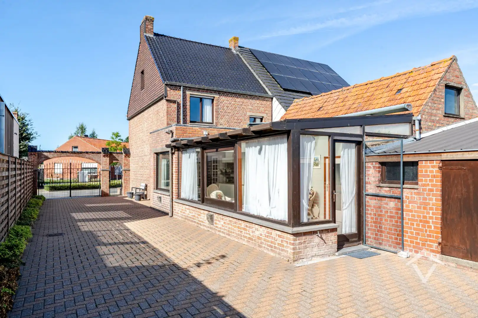 Instapklare woning met 3 slaapkamers en tuin te Ichtegem foto 24