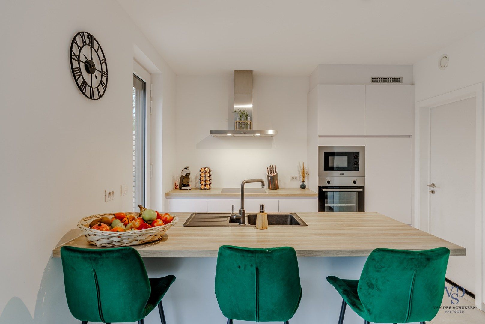 Recente, quasi-nieuwbouwwoning – instapklaar en energiezuinig (BEN) foto 8