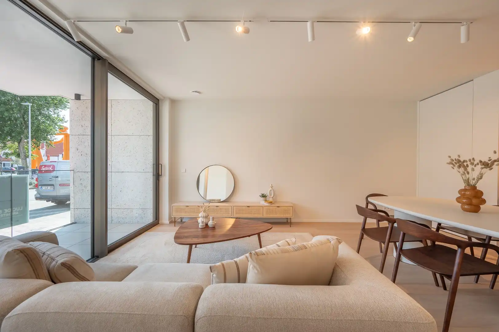 Nieuwbouw appartement op een centrale ligging te Knokke, vlakbij het Zegemeer en op wandelafstand van het strand. foto 7