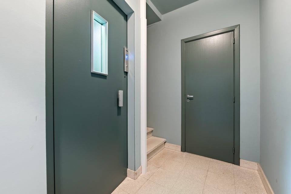 MOOI DAKAPPARTEMENT MET UNIEK TERRAS IN SINT-TRUIDEN foto 27