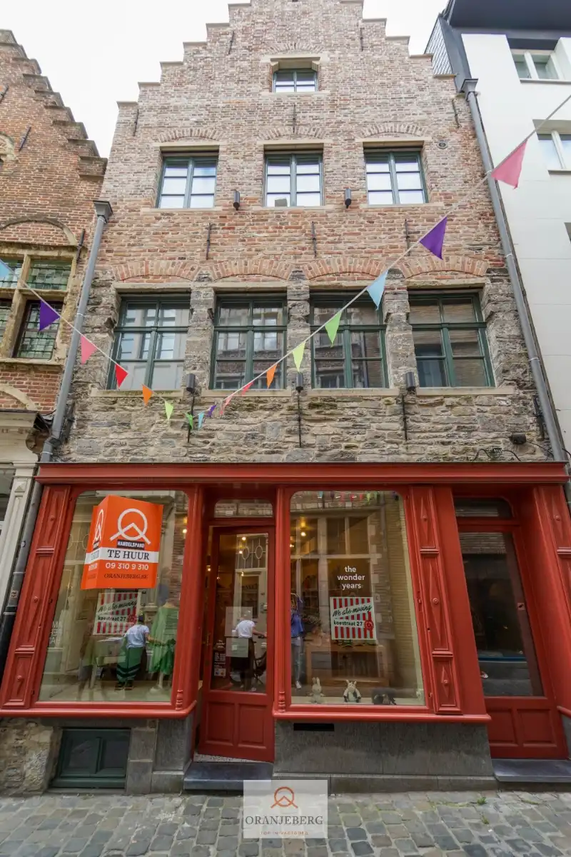 Gerenoveerd handelspand vlakbij Vrijdagsmarkt foto 18