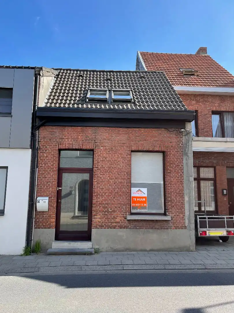 Instapklare 2 slpk-woning met tuin te Lisp foto {{pictureIndex}}